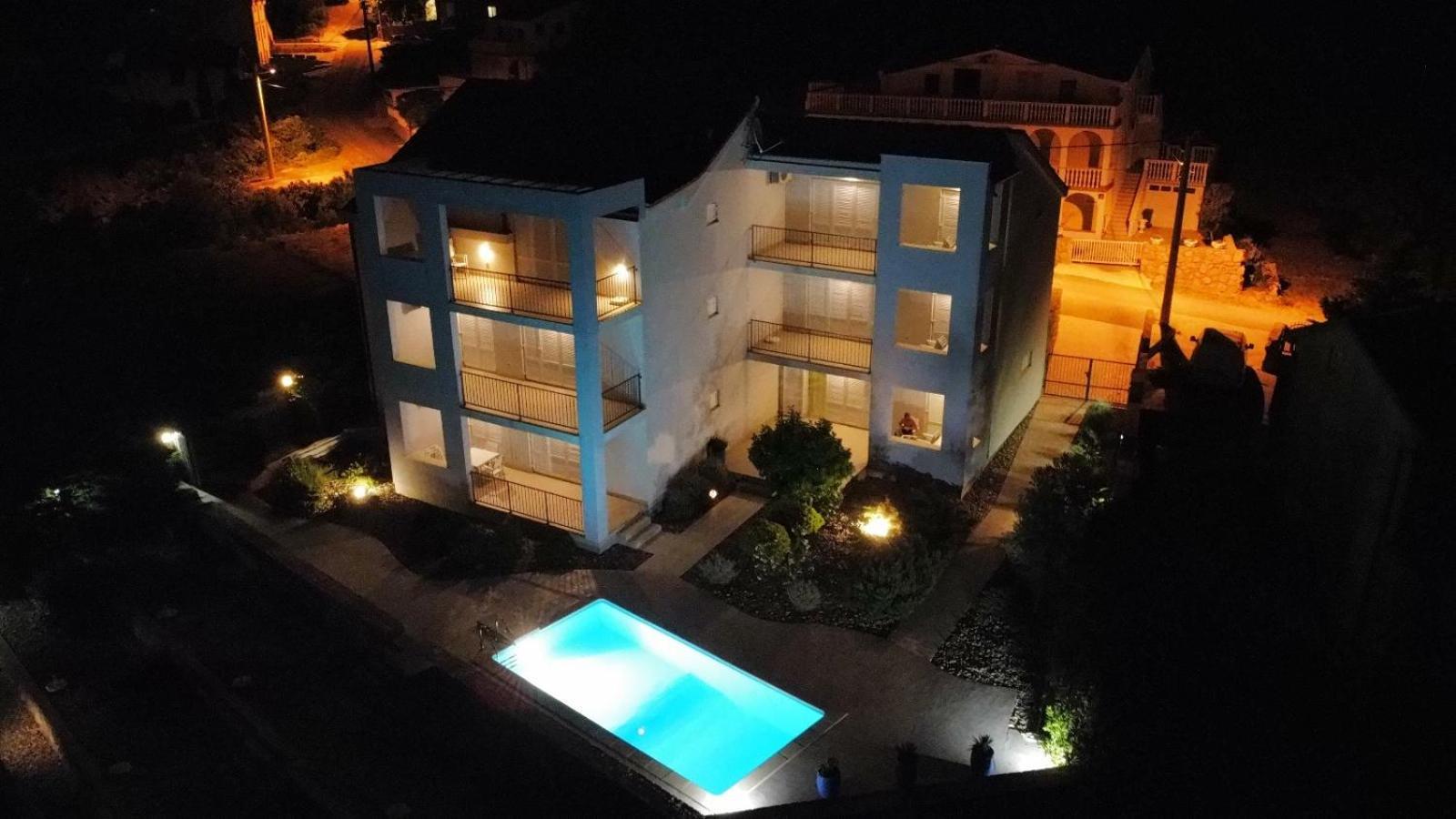 Apartment Seaside 11 *