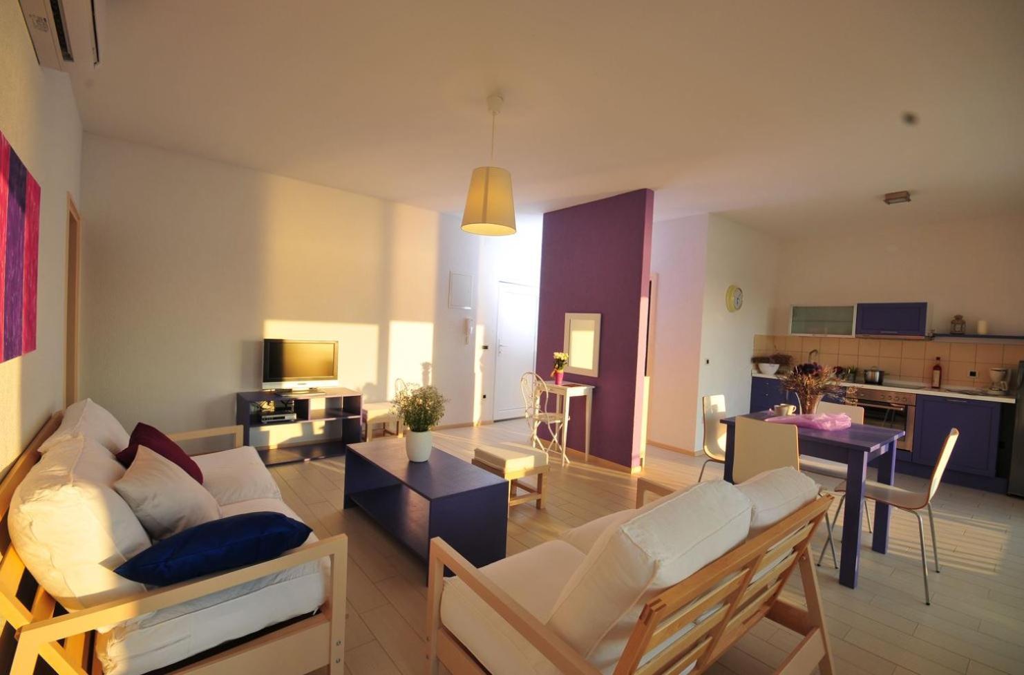 Apartment Seaside 11 *